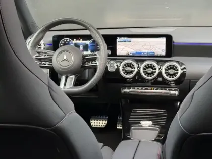 Photo 29 Mercedes Classe A 250 e Hybrid EQ AMG Line