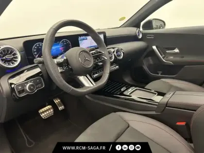 Photo 5 Mercedes Classe A 200 d AMG Line