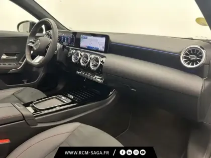 Photo 6 Mercedes Classe A 200 d AMG Line