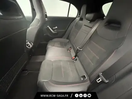 Photo 12 Mercedes Classe A 200 d AMG Line