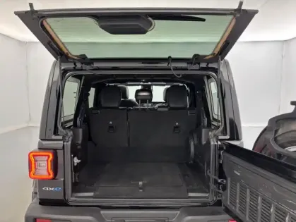 Photo 8 Jeep Wrangler 2.0 T 380ch 4xe Overland