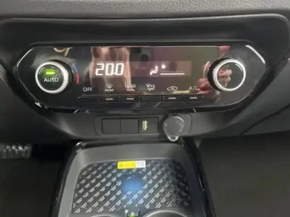 Photo 12 Toyota Aygo Gén. I Ph1 Collection 5