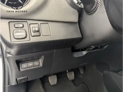 Photo 11 Toyota Yaris France 1.0 69 ch