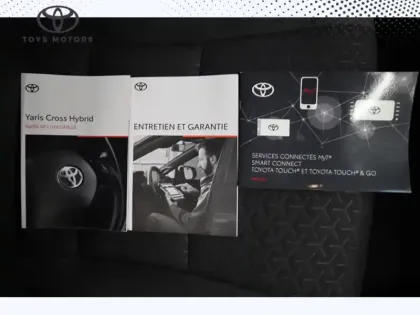 Photo 24 Toyota Yaris Hybride 116h 2WD Design MY22