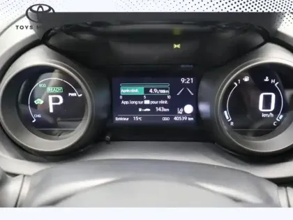 Photo 32 Toyota Yaris Hybride 116h 2WD Design MY22