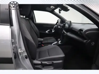 Photo 23 Toyota Yaris Hybride 116h 2WD Design MY22