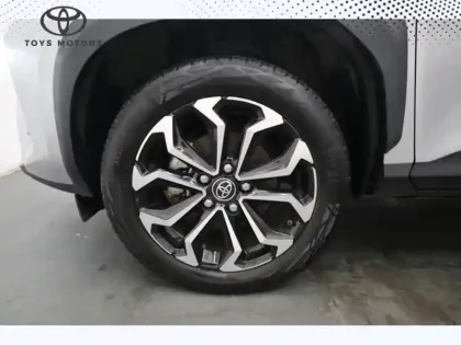 Photo 16 Toyota Yaris Hybride 116h 2WD Design MY22