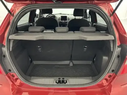 Photo 8 Ford KA + Gén. I Ph2 Base 5