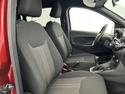 Photo 22 Ford KA + Gén. I Ph2 Base 5