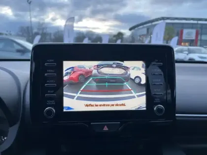 Photo 17 Toyota Yaris Hybride 116h Dynamic