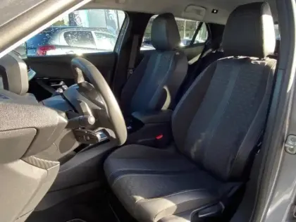 Photo 5 Peugeot 2008  1.2 PureTech 130ch S&S Roadtrip EAT8