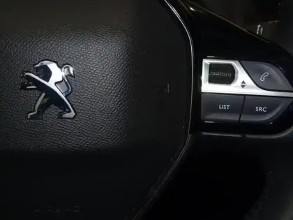 Photo 14 Peugeot 208  1.2 PureTech 75ch S&S Style