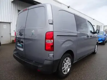 Photo 7 Peugeot Expert  Fg M 2.0 BlueHDi 180ch S&S Pack Asphalt EAT8