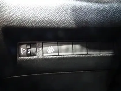 Photo 14 Peugeot 208  1.2 PureTech 75ch S&S Style