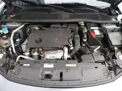 Photo 11 Peugeot 308  SW 1.5 BlueHDi 130ch S&S GT EAT8