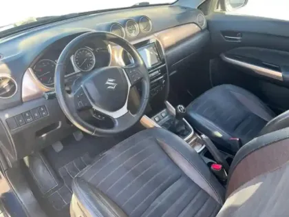 Photo 13 Suzuki Vitara  1.6 VVT Copper Edition