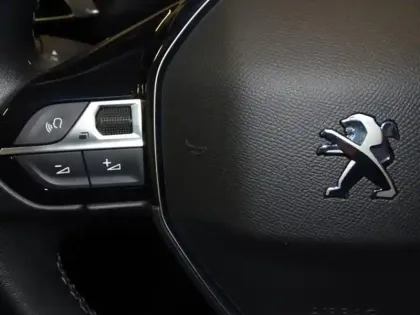 Photo 12 Peugeot 3008  1.5 BlueHDi 130ch S&S Allure Pack