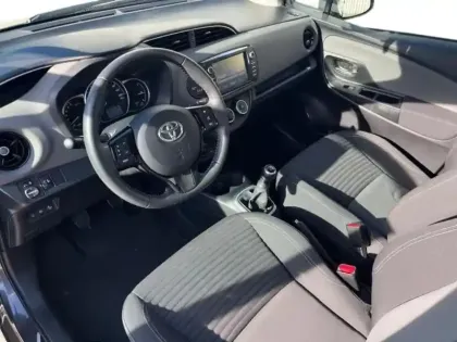 Photo 13 Toyota Yaris  70 VVT-i France Business 5p RC19