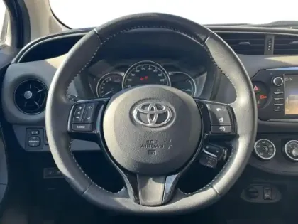 Photo 14 Toyota Yaris  70 VVT-i France Business 5p RC19