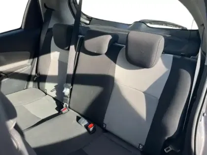 Photo 12 Toyota Yaris  70 VVT-i France Business 5p RC19