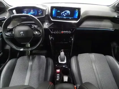 Photo 8 Peugeot 208  e- 136ch GT