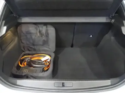 Photo 12 Peugeot 208  e- 136ch GT