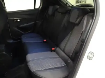 Photo 11 Peugeot 208  e- 136ch GT