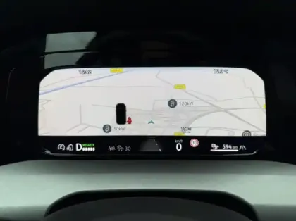 Photo 7 Volkswagen Golf  1.5 eHybrid 204ch VW Edition DSG6