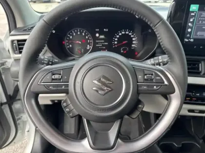 Photo 14 Suzuki Swift  1.2 Hybrid 83ch Privilège AllGrip