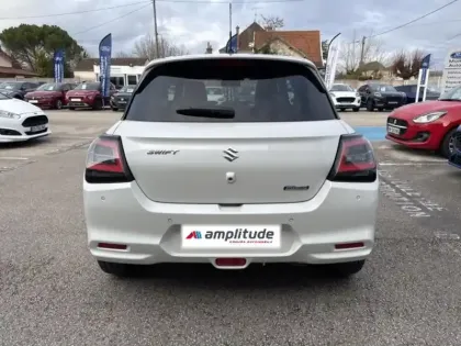 Photo 5 Suzuki Swift  1.2 Hybrid 83ch Privilège AllGrip