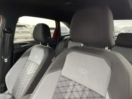 Photo 14 Volkswagen Taigo  1.0 TSI 116ch R-Line Edition DSG7