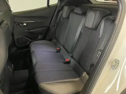 Photo 8 Peugeot 2008 Gén. II Ph1 NG GT 5