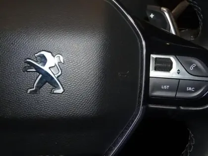 Photo 12 Peugeot 3008  1.2 PureTech 130ch S&S Allure Pack EAT8