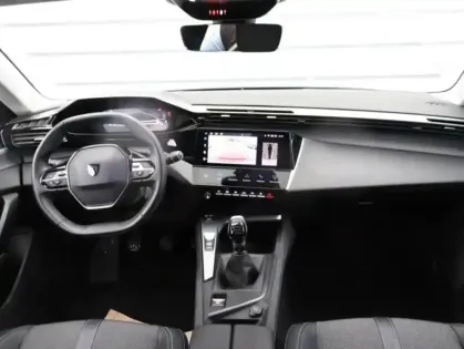 Photo 7 Peugeot 308  SW 1.2 PureTech 130ch S&S Allure Pack