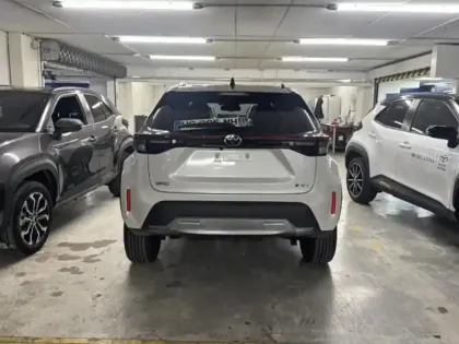 Photo 9 Toyota Yaris  130h Collection 5p MY25