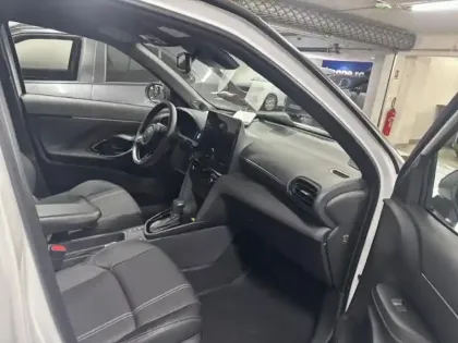 Photo 11 Toyota Yaris  130h Collection 5p MY25