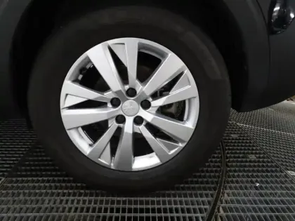 Photo 8 Peugeot 5008  1.2 PureTech 130ch S&S Active Pack EAT8