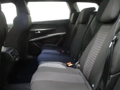 Photo 12 Peugeot 5008  1.2 PureTech 130ch S&S Active Pack EAT8