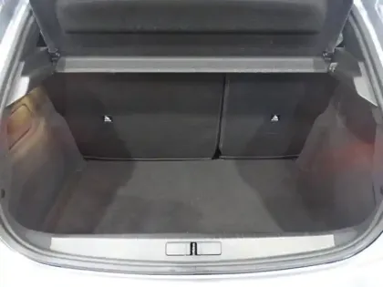 Photo 12 Peugeot 208  1.2 Hybrid 100ch Allure e-DCS6