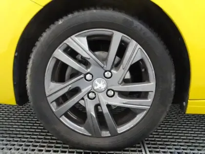 Photo 9 Peugeot 208  1.2 PureTech 75ch S&S Style