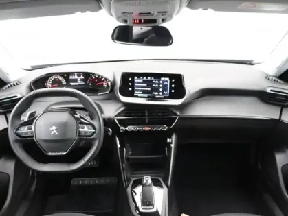 Photo 7 Peugeot 2008  1.2 PureTech 130ch S&S Style EAT8