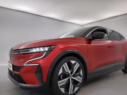 Photo 10 Renault Megane  E-Tech Electric EV60 220ch Iconic super charge