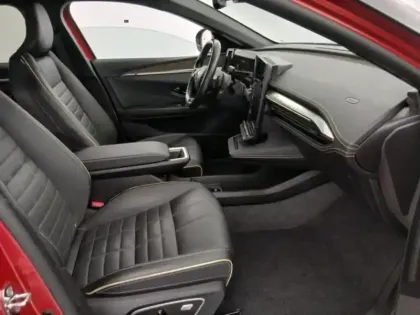 Photo 6 Renault Megane  E-Tech Electric EV60 220ch Iconic super charge