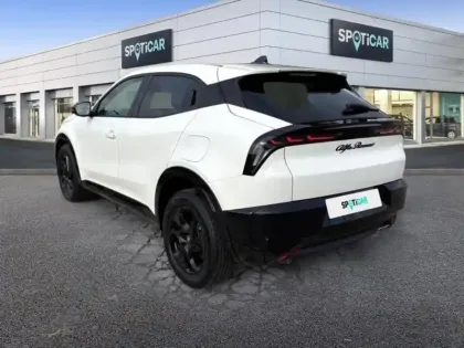 Photo 6 Alfa Romeo Junior  1.2 Ibrida 136ch DCT6