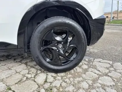 Photo 10 Alfa Romeo Junior  1.2 Ibrida 136ch DCT6