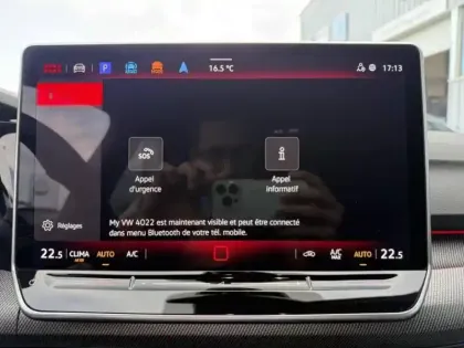 Photo 12 Volkswagen Golf  1.5 eTSI EVO2 150ch R-Line Edition DSG7