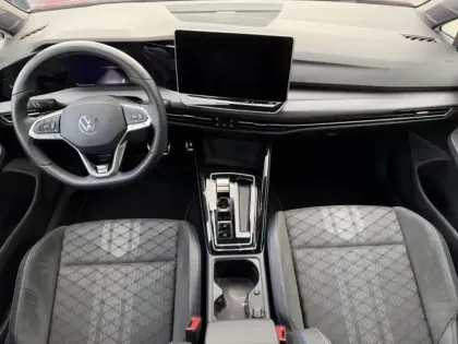 Photo 14 Volkswagen Golf  1.5 eTSI EVO2 150ch R-Line Edition DSG7