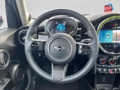 Photo 39 Mini Mini Gén. III (F55) Ph3 Edition Premium Plus 5