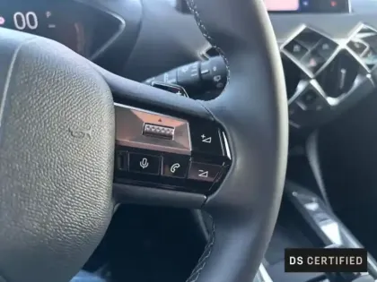 Photo 12 DS DS 3  1.2 Hybride 145ch Pallas Ligne Business