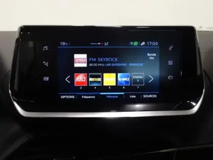 Photo 14 Peugeot 208  Business R 1.2 PureTech 100 S&S Active